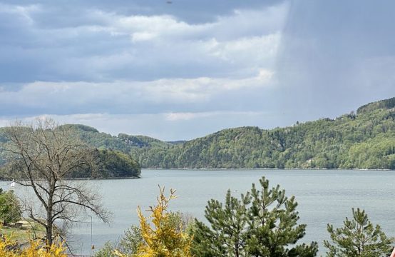 080D Gródek nad Dunajcem, domek rekreacyjny z widokiem na Jezioro Rożnowskie! pow. 35 m2, miejsce parkingowe. Cena: 129 000 zł