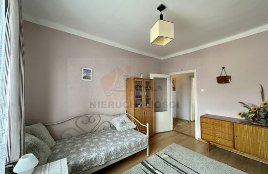 027MW N. Sącz os. Przydworcowe, 2- pokojowe mieszkanie na wynajem, 48,29 m2, IIp, 2 pokoje, balkon, piwnica. Cena: 1500 zł