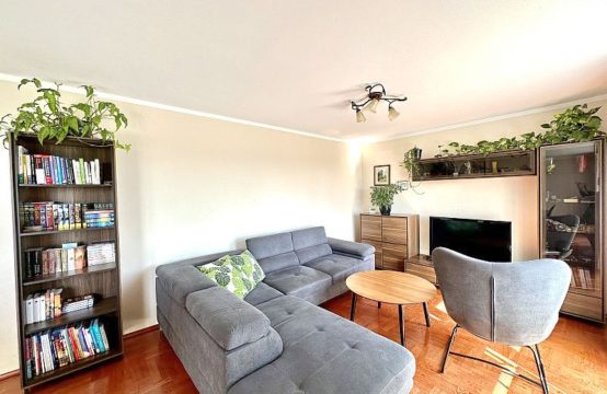 0% PROWIZJI! POLECAMY! 162D! N. Sącz ul. Jodłowa, na sprzedaż dom o nowoczesnej bryle, pow.239m2, działka 10,15 ar. Cena: 999 999 zł