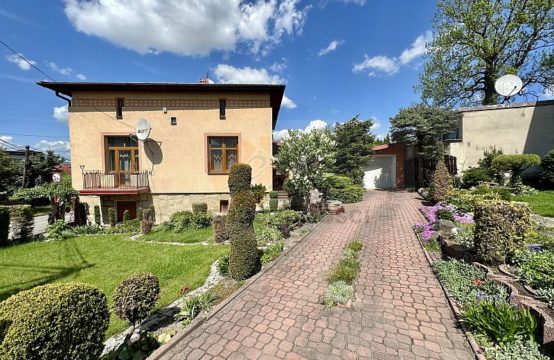 OKAZJA! NIŻSZA CENA! 171D! N. Sącz os. Wólki, na sprzedaż dom parterowy z poddaszem + murowany garaż, pow. 137m2, działka 5,18 ar. Cena: 670 000 zł