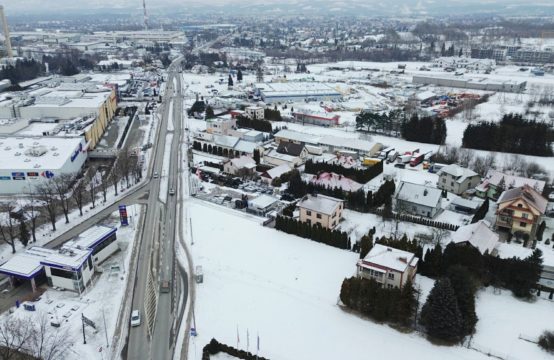 Inwestycja, która się opłaca – działka w pobliżu galerii Sandecja! 125G N. Sącz ul. Węgierska  – działka usługowo- mieszkaniowa w świetnej lokalizacji! pow. 29,19 ar! Cena: 1 450 000 zł