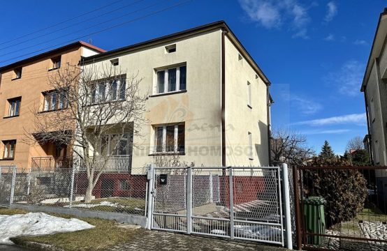 POLECAMY! 178D N. Sącz ul. Widok, dom w zabudowie bliźniaczej, pow. użytkowa 108,70 m2, działka 4,91 ar, 4 pokoje, balkon garaże. Cena: 570 000 zł