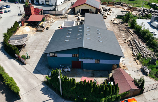 001 LW KOMPLEKS PRODUKCYJNO-MAGAZYNOWY NA WYNAJEM, 72 ar, pow. 1222m2. Cena: 40 000 zł + 23 % VAT